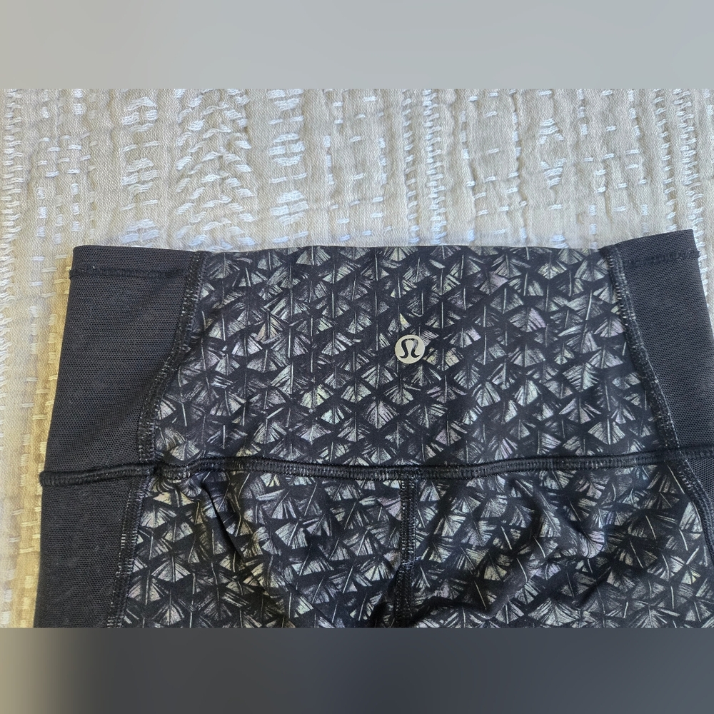 Lululemon Black Patterned Leggings